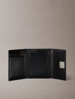 Leren in drieën gevouwen portemonnee met monogramlogo-embleem