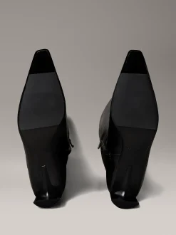 Leren knielaarzen met kitten heel