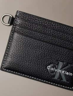 Leren monologo pashouder met ketting