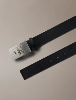 Leren riem met plaatgesp en monogram