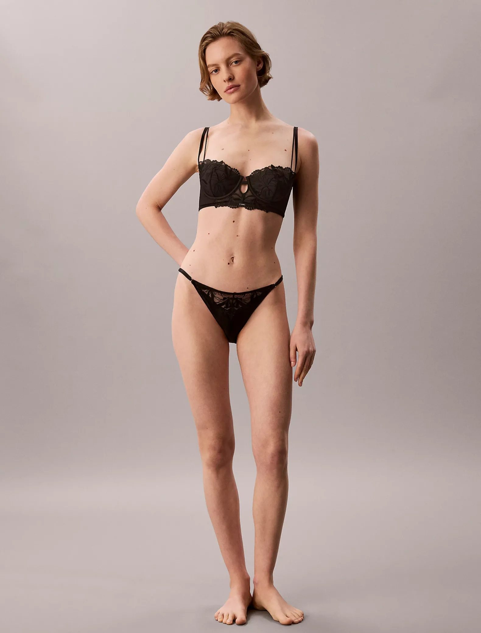 Lichte gevoerde balconette - CK Black Lace Floral