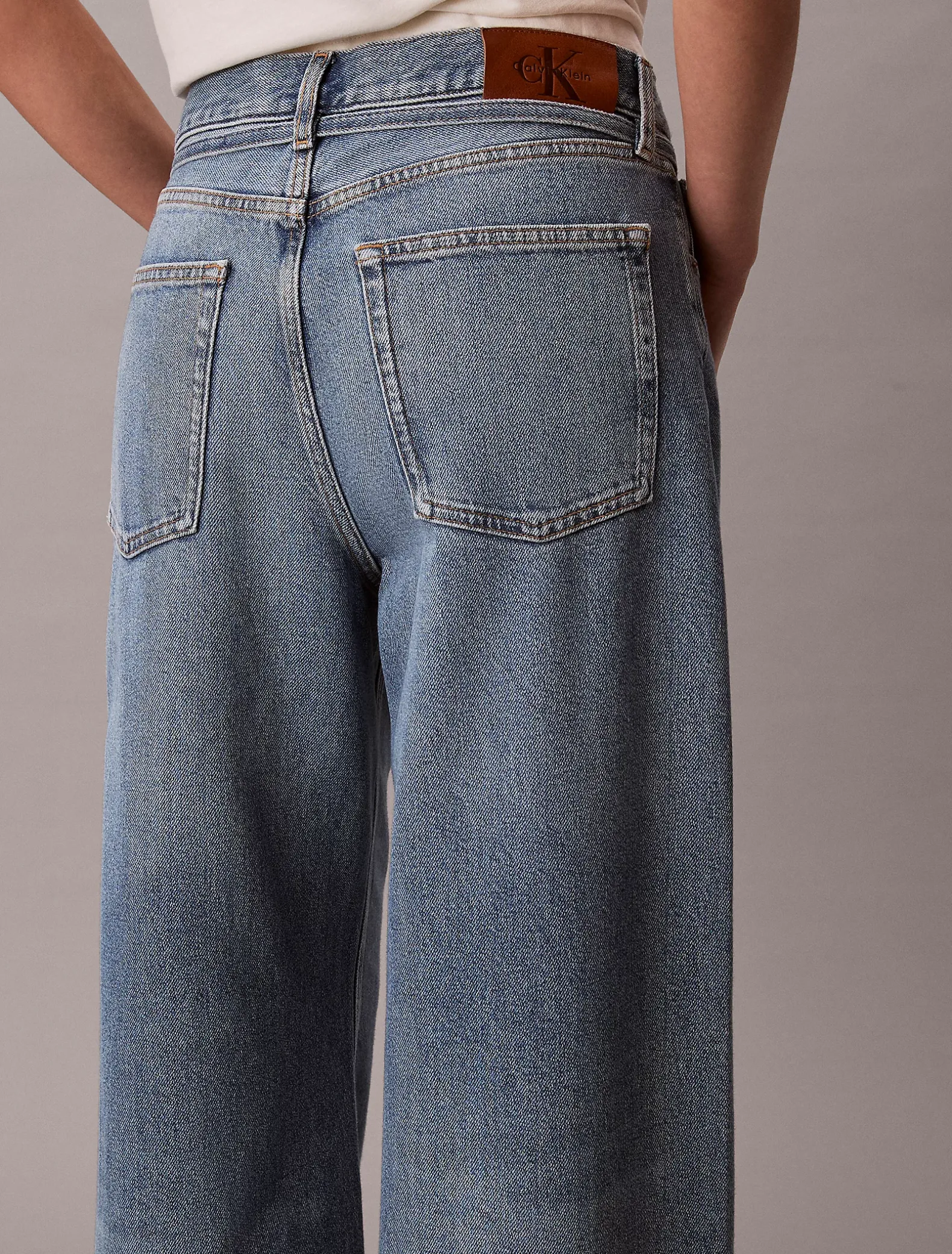 Low Rise Baggy Jeans