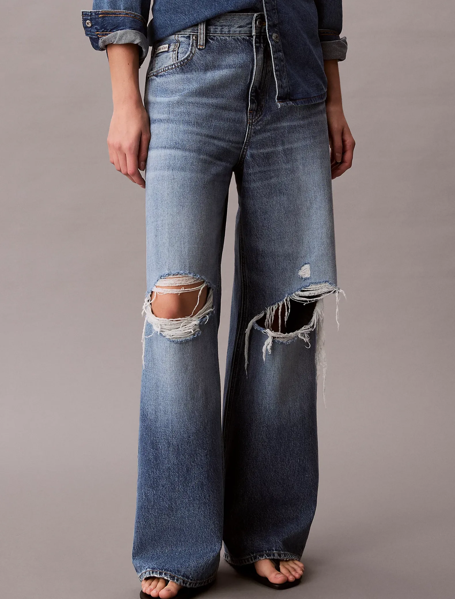 Low Rise Distressed Baggy Jeans