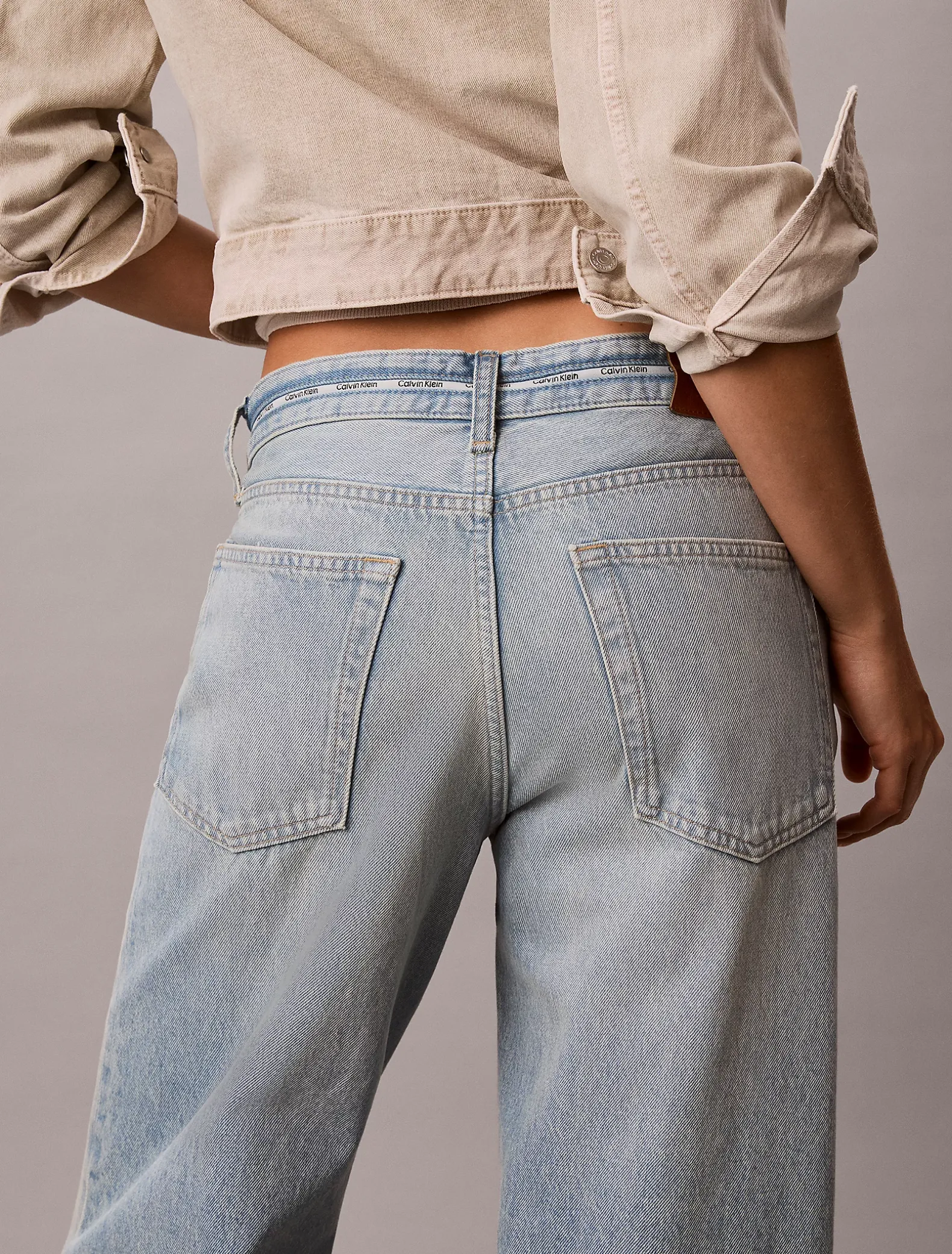 Low Rise Logo Tape Baggy Jeans