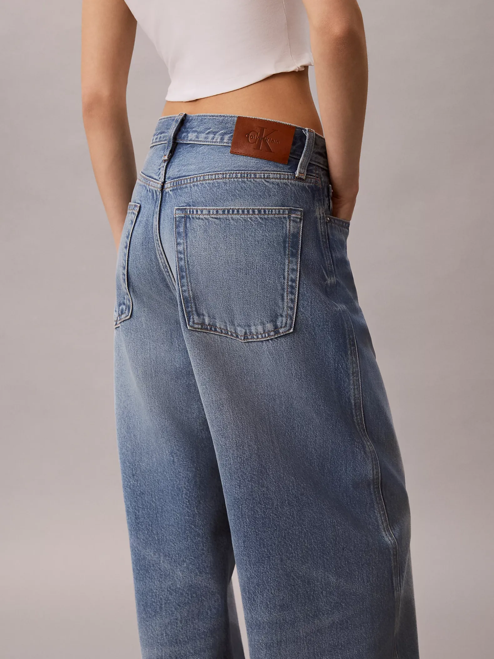 Low Rise Twisted Baggy Jeans