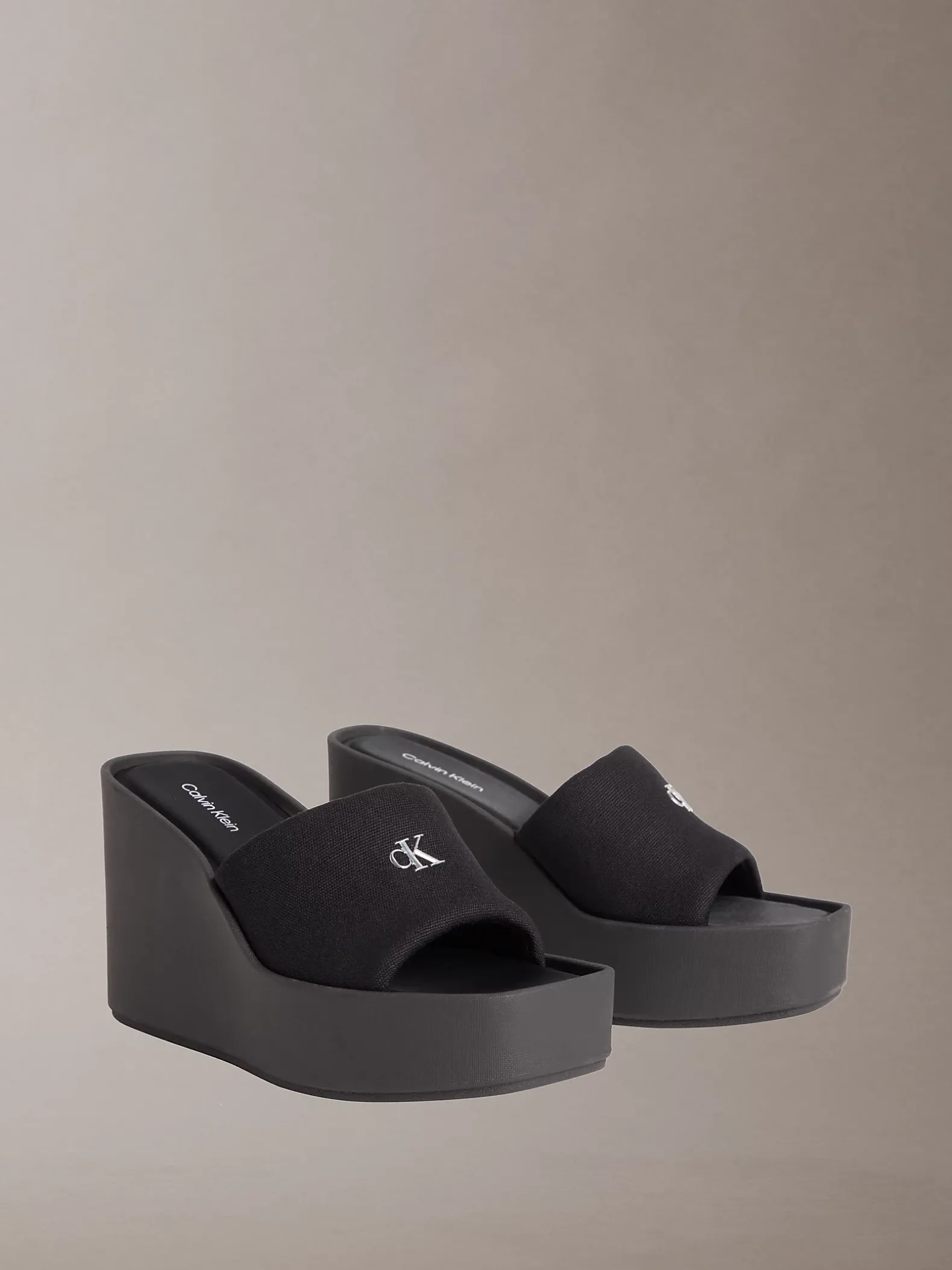 Melia - Canvas plateausandalen met sleehak