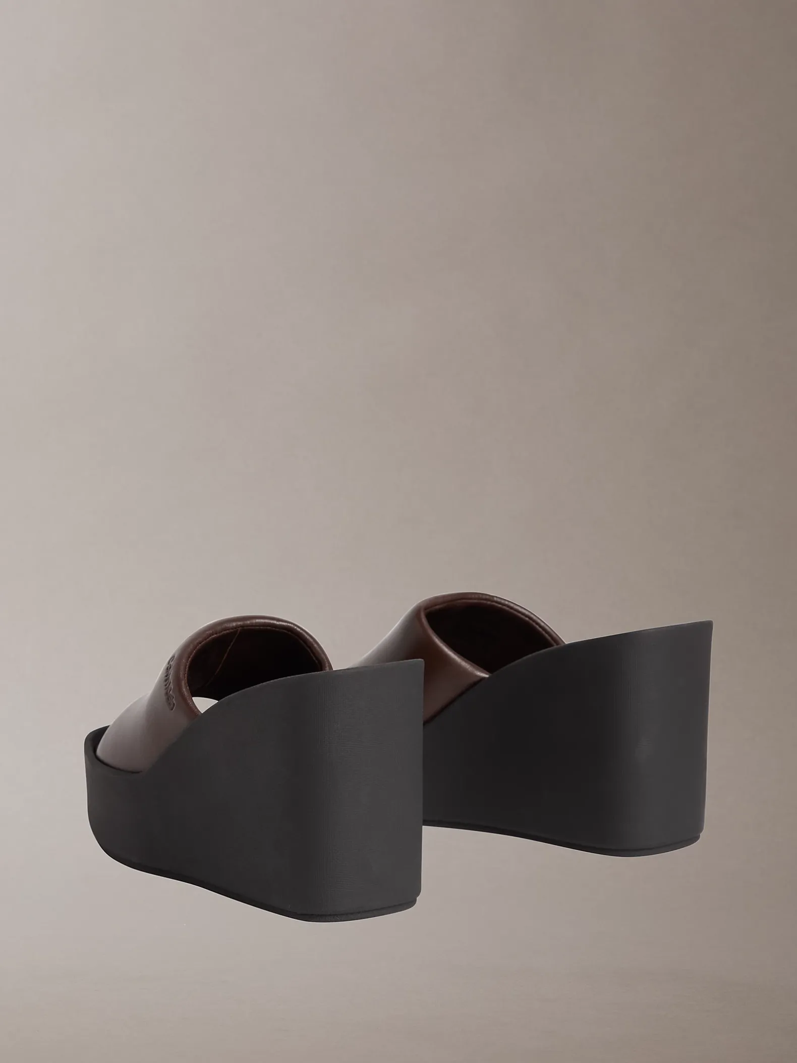 Melia - Leren plateausandalen met sleehak