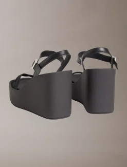 Melia - Plateausandalen met logo en sleehak