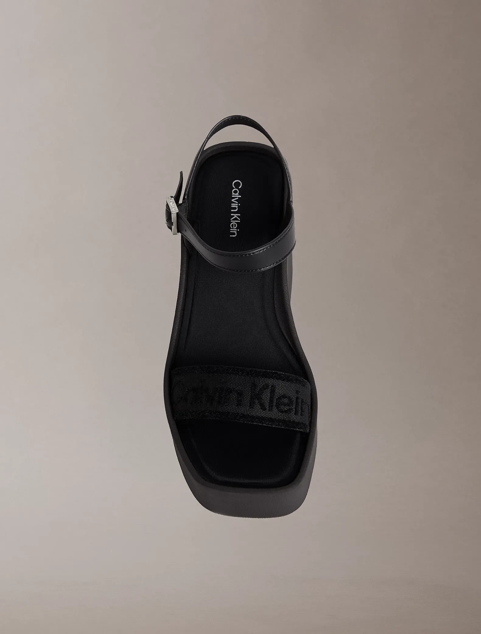 Melia - Plateausandalen met logo en sleehak