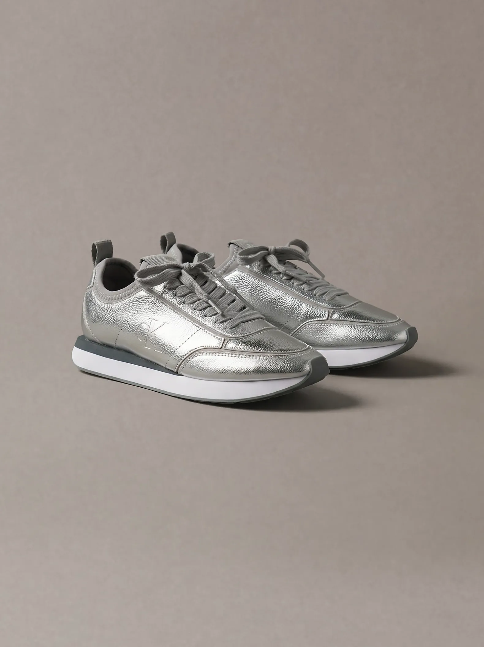 Metallic leren hardloopschoenen