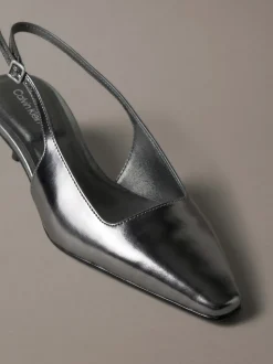 Metallic leren slingbacks met kittenhak