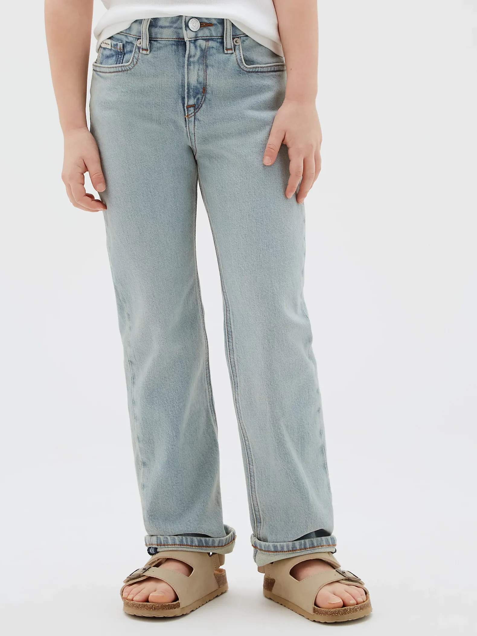 Mid rise straight jeans