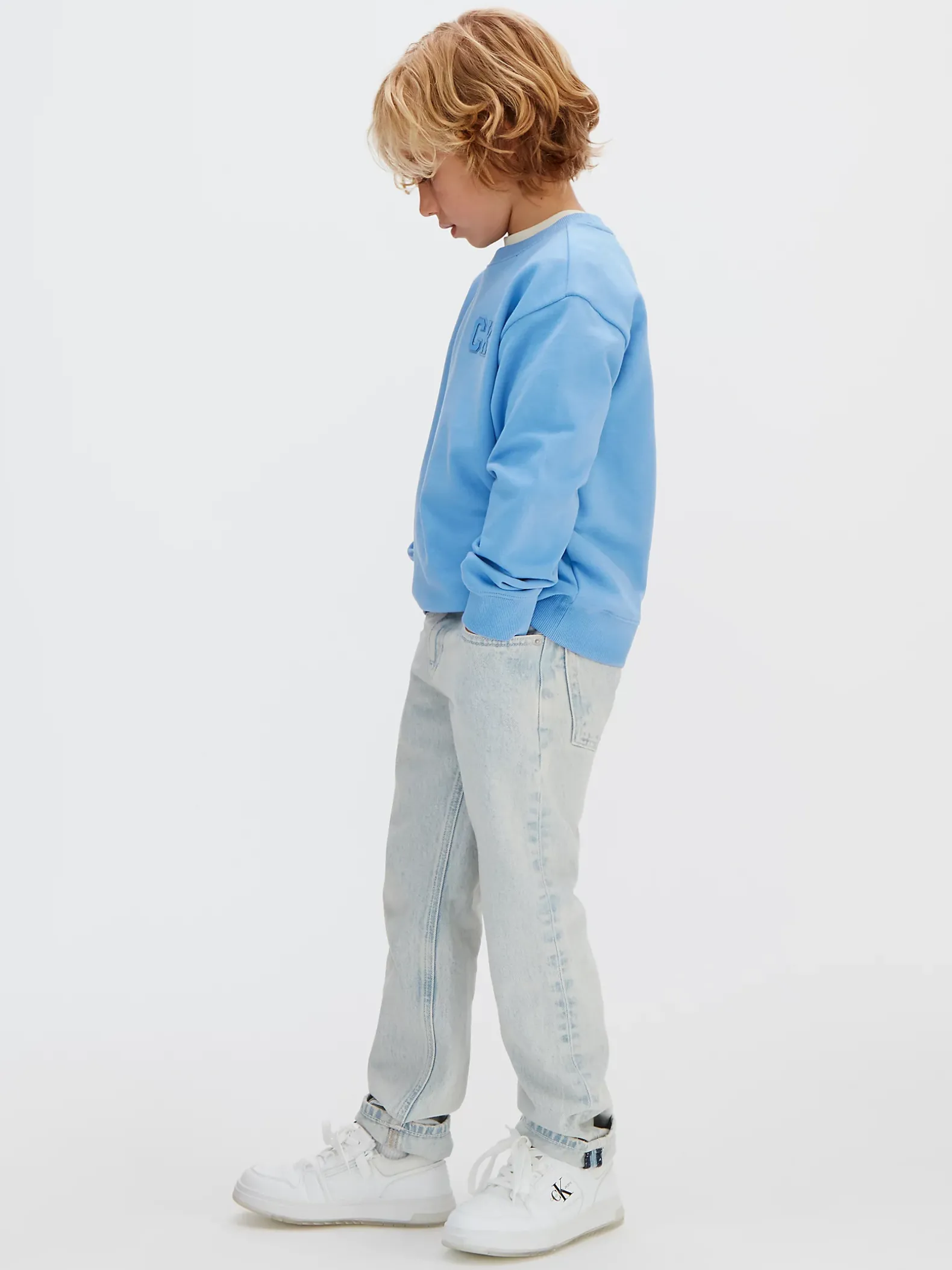 Mid rise straight jeans