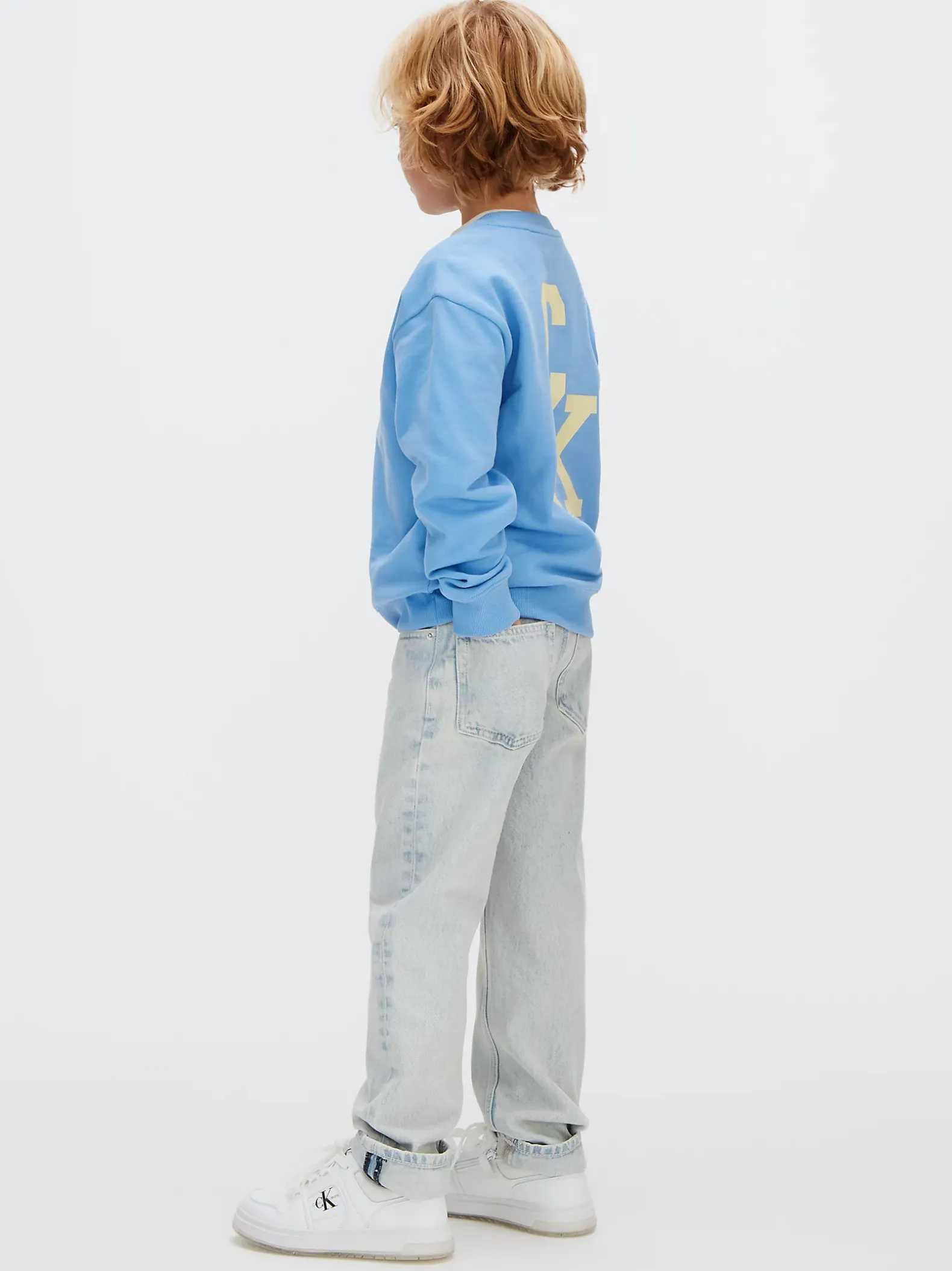 Mid rise straight jeans