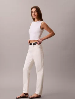 Mom fit jeans