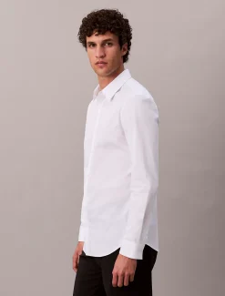 Nauwsluitend button-down overhemd van stretchkatoen