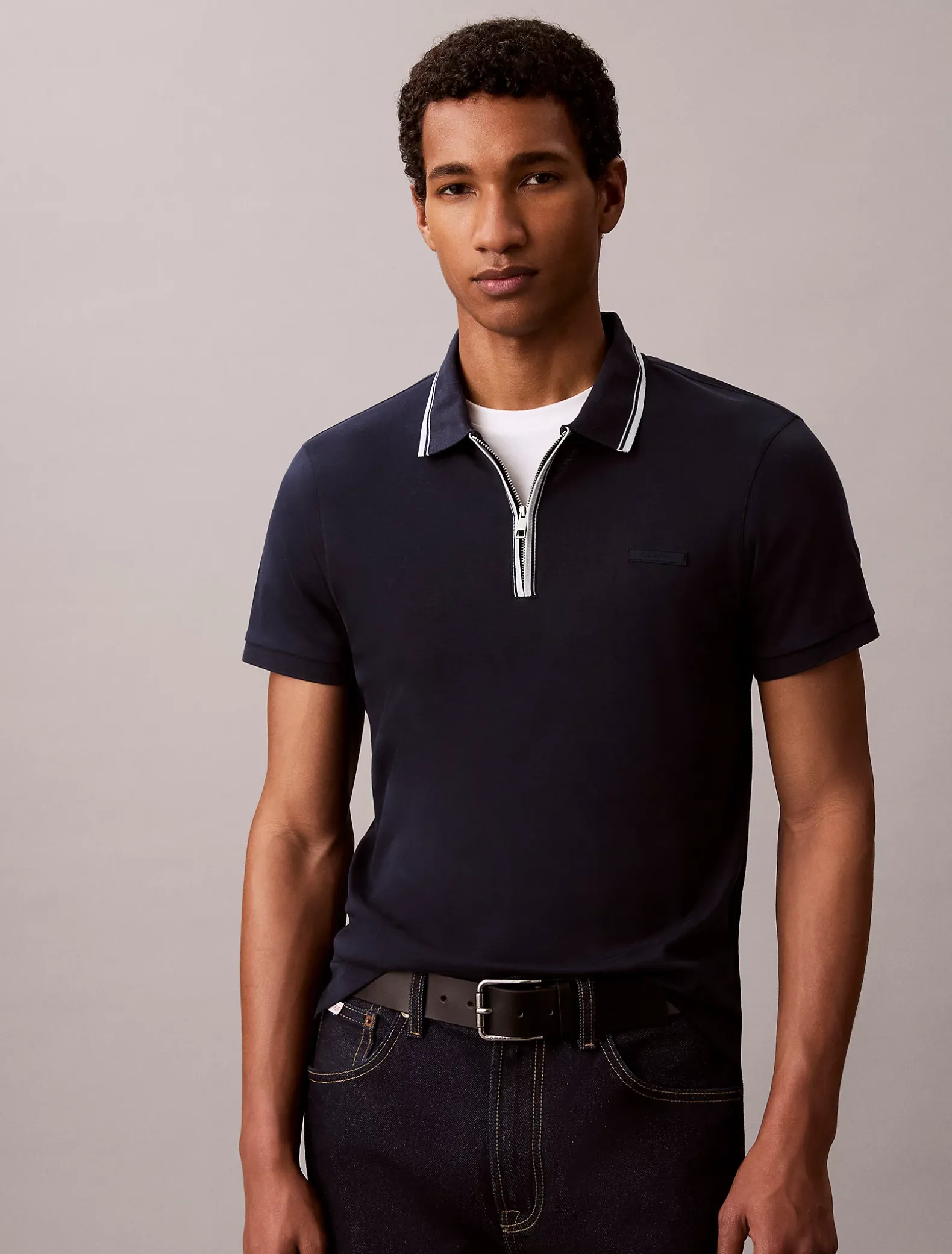 Nauwsluitend katoenen poloshirt met rits