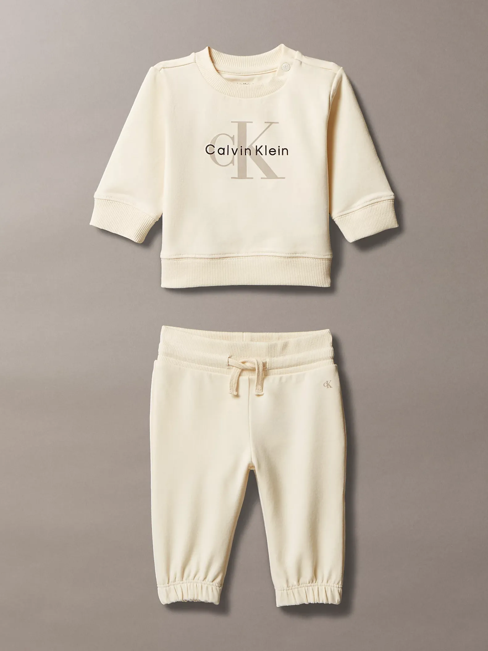 Newborn sweatshirt en joggingbroek