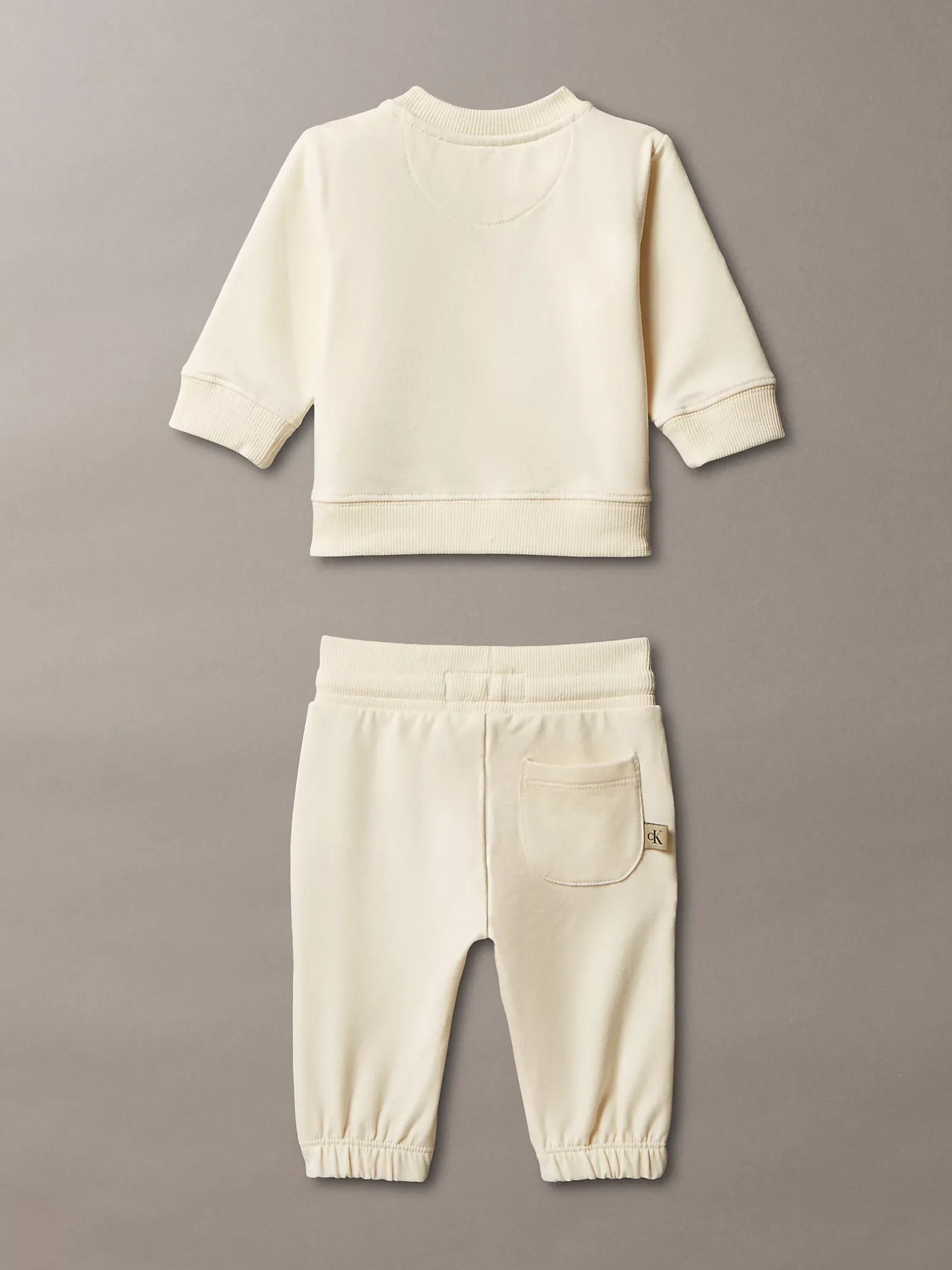 Newborn sweatshirt en joggingbroek