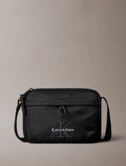 Nylon cameratas met opvallend logo