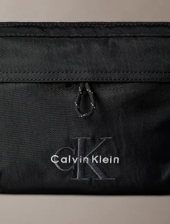 Nylon cameratas met opvallend logo