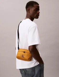Nylon cameratas met opvallend logo
