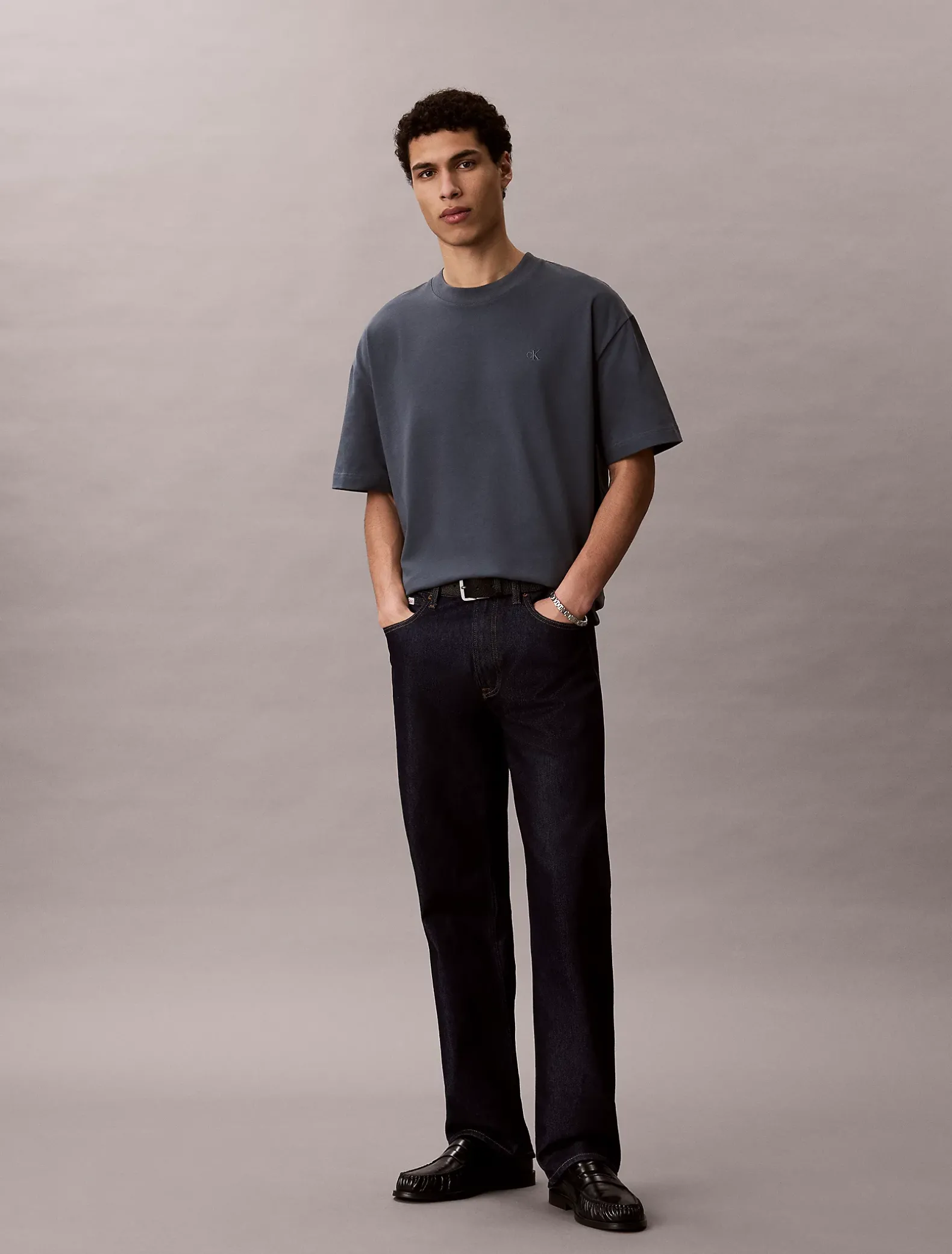 Oversized T-shirt met logo in reliëf