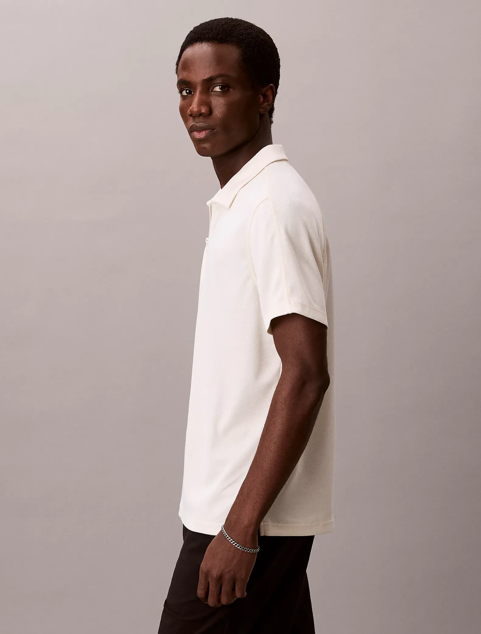 Poloshirt van stretch mesh met slim fit