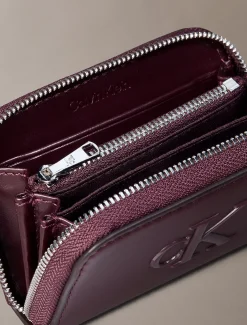 Portemonnee met monogram in reliëf en rits