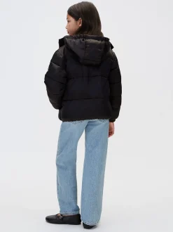 Pufferjas met capuchon en logo voor kinderen