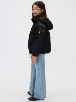 Pufferjas met capuchon en logo voor kinderen