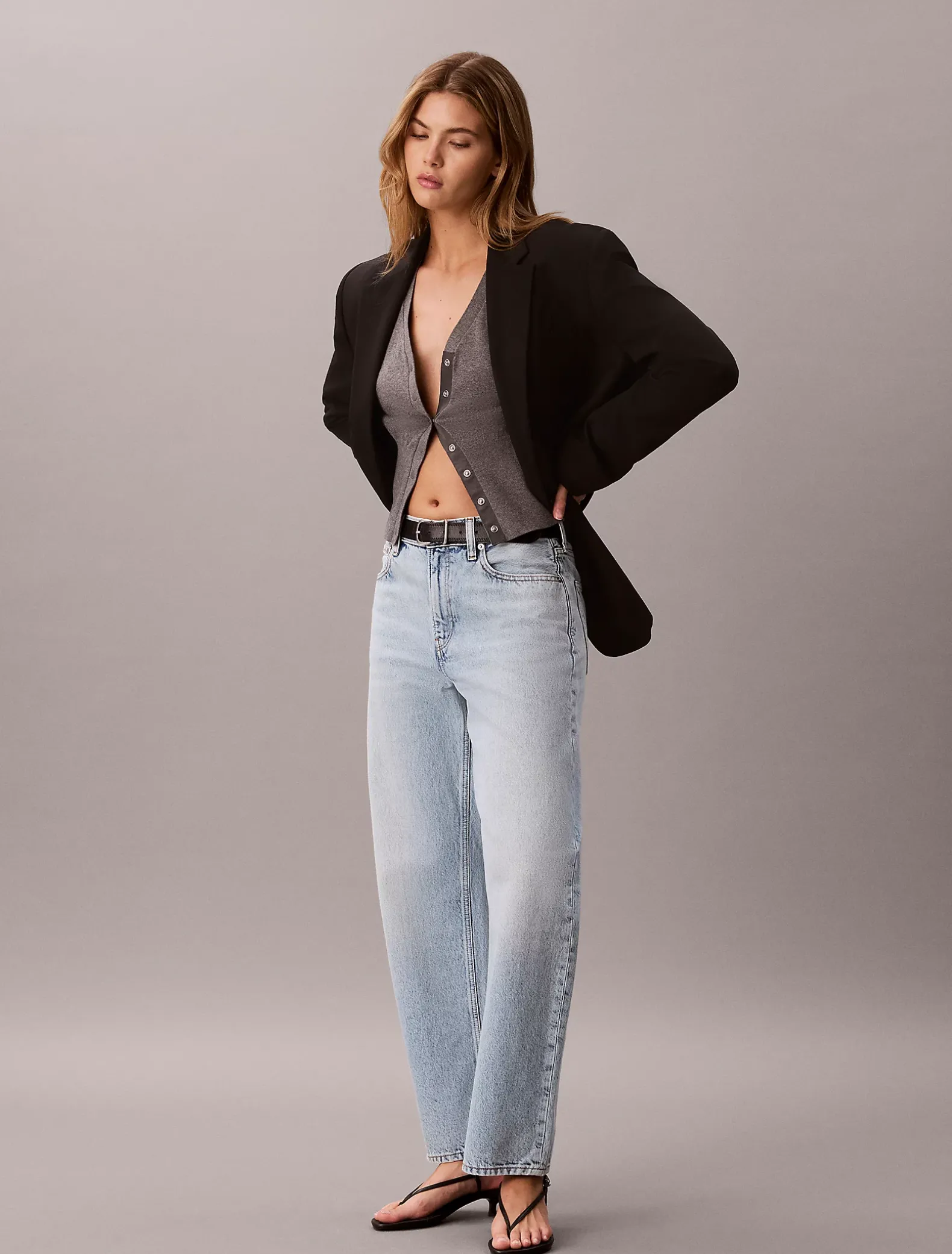 Relaxed Barrel Jeans