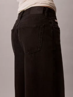 Relaxed Barrel Jeans