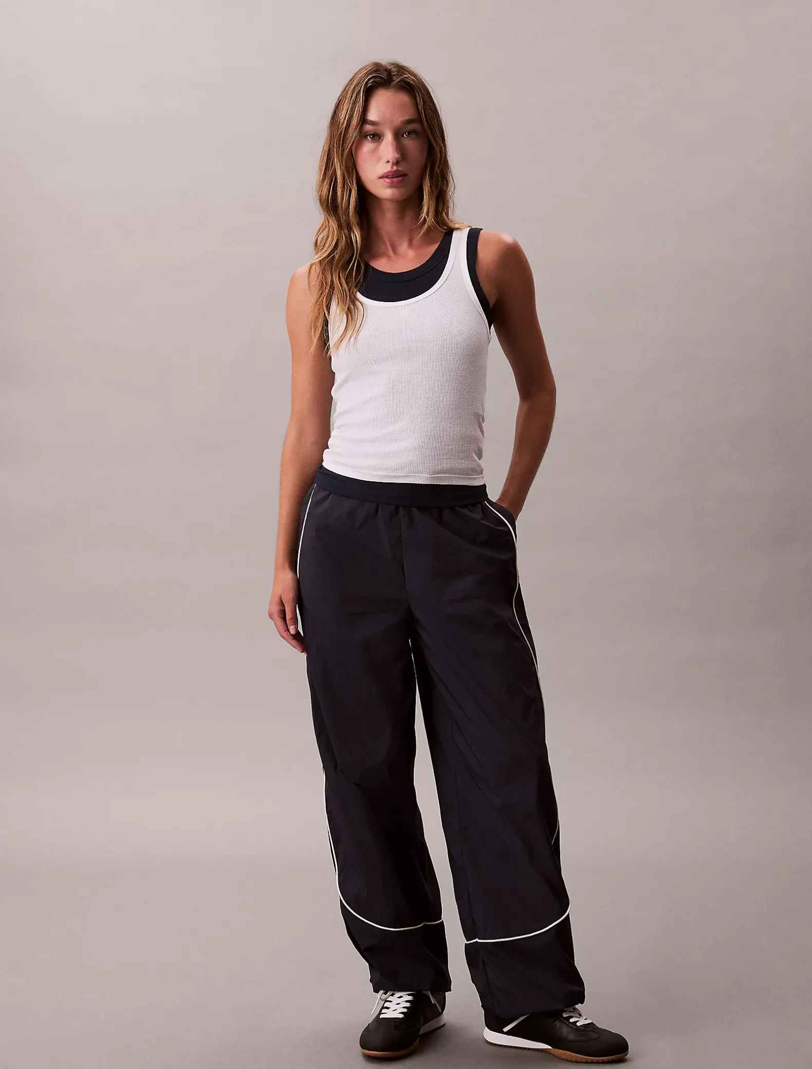 Relaxed joggingbroek van gekreukt nylon