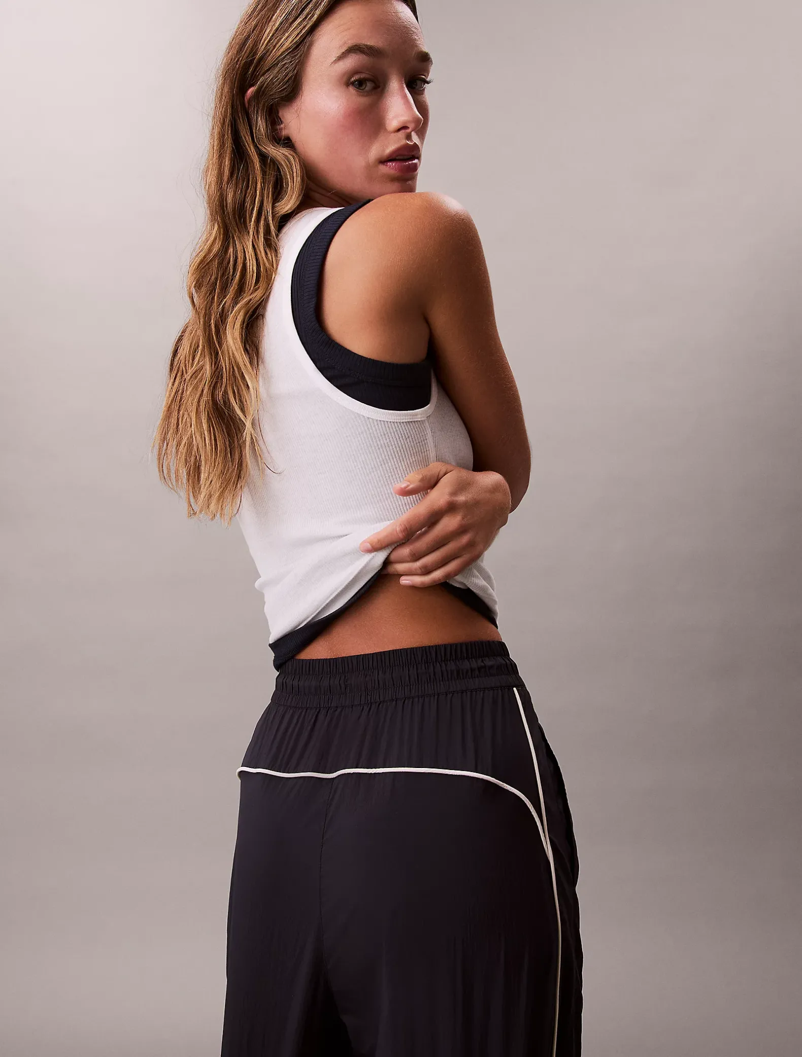 Relaxed joggingbroek van gekreukt nylon