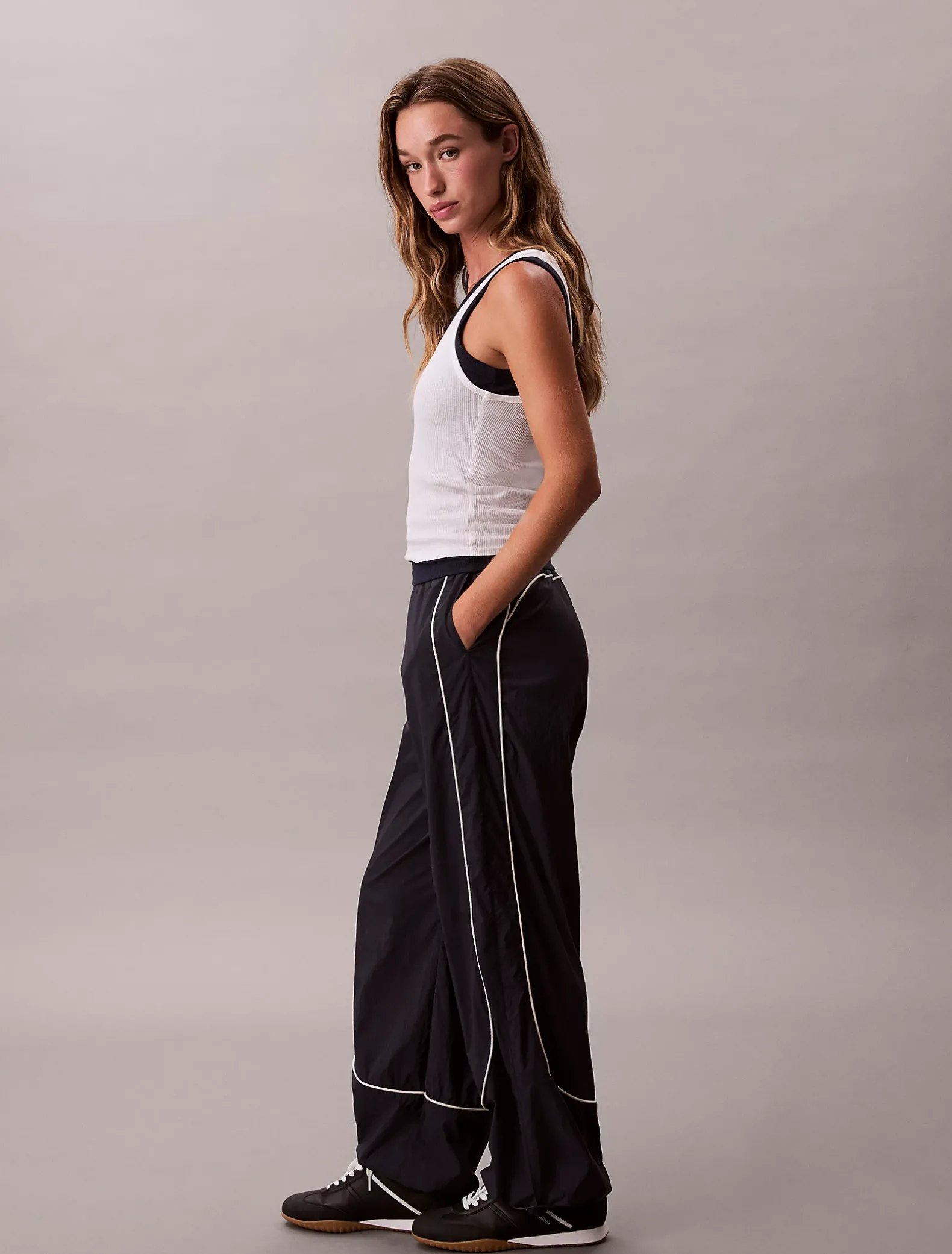 Relaxed joggingbroek van gekreukt nylon