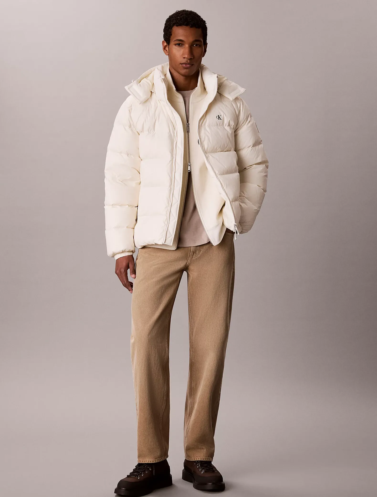 Relaxed nylon pufferjack