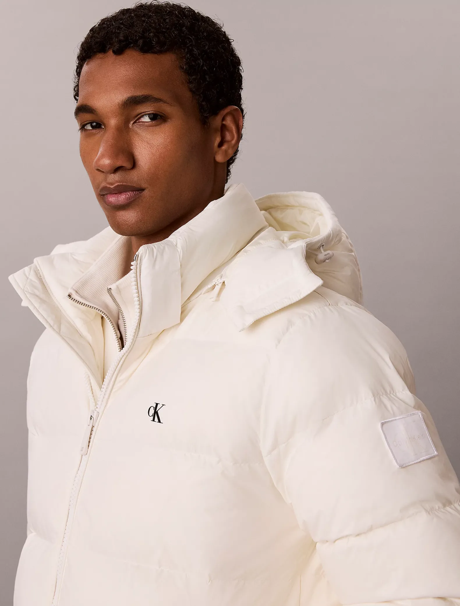Relaxed nylon pufferjack