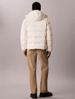 Relaxed nylon pufferjack
