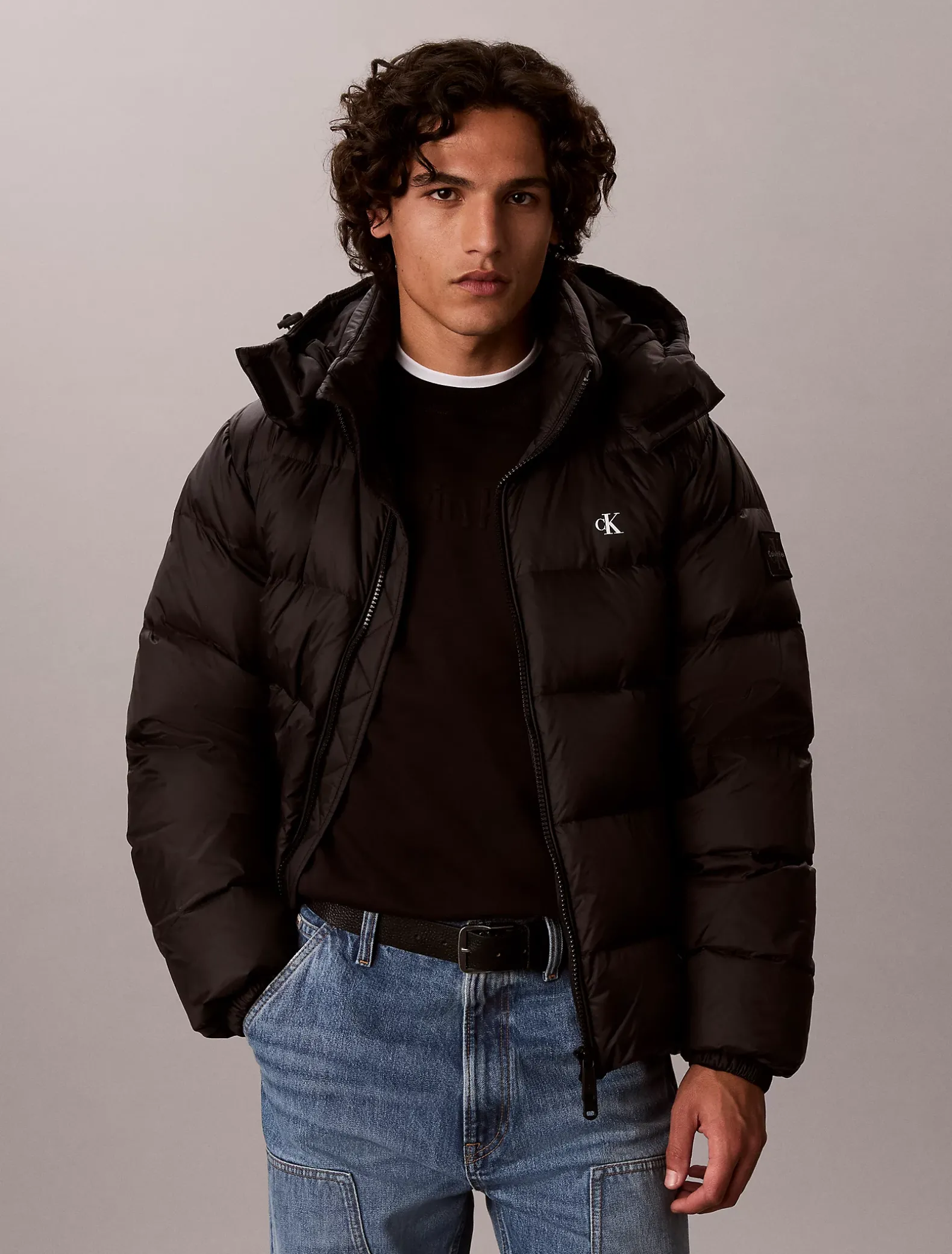 Relaxed nylon pufferjack