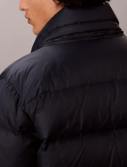 Relaxed nylon pufferjack