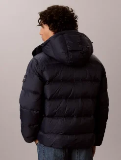 Relaxed nylon pufferjack