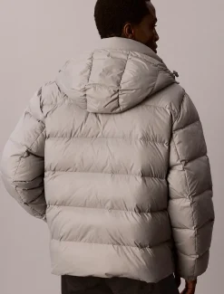Relaxed nylon pufferjack
