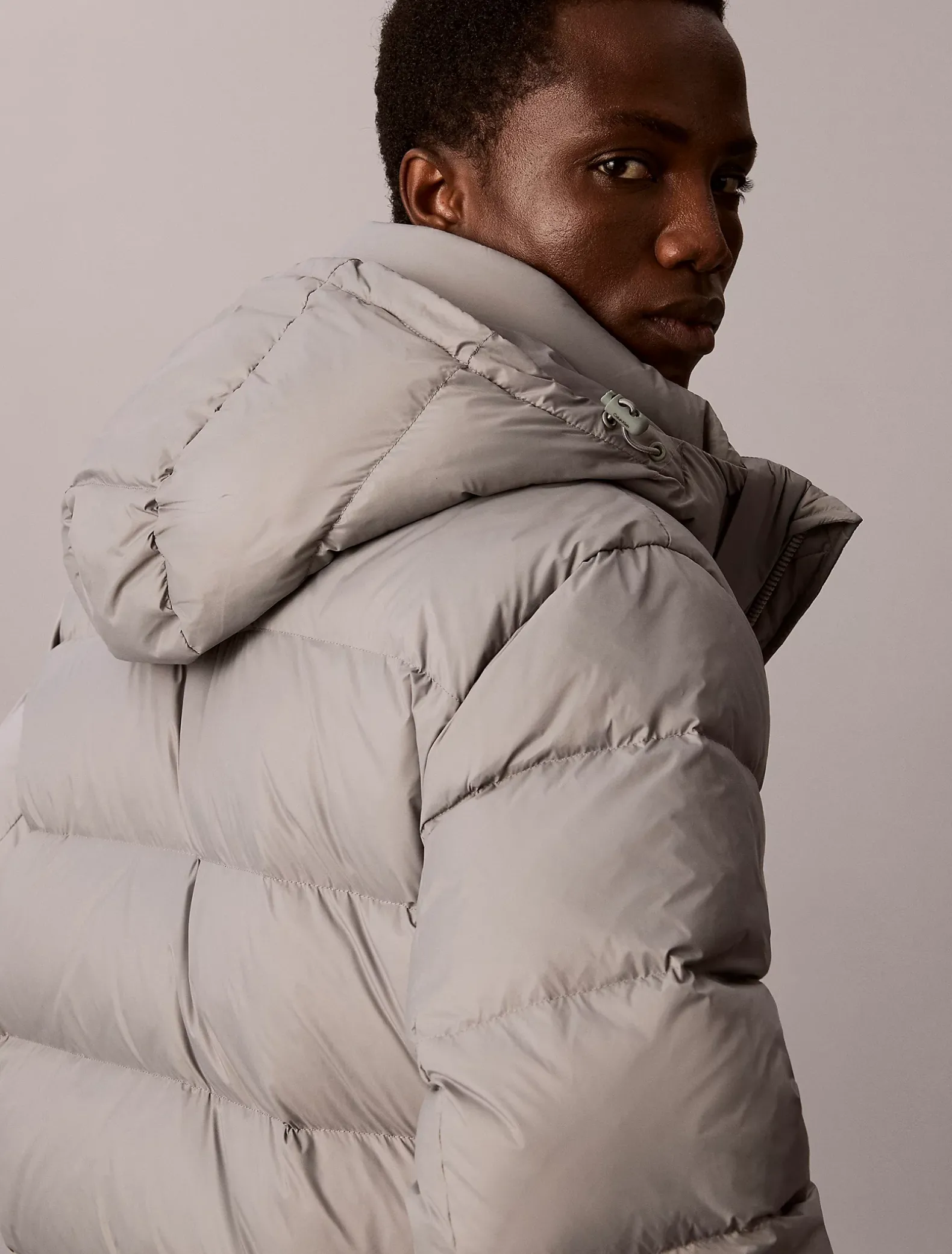 Relaxed nylon pufferjack