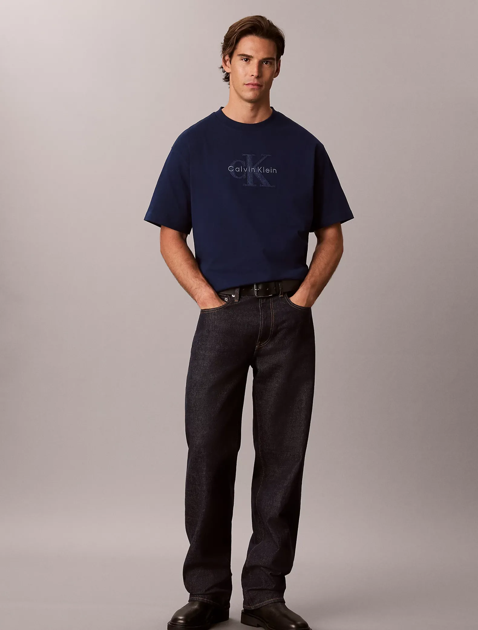 Relaxed T-shirt met logo-applicatie