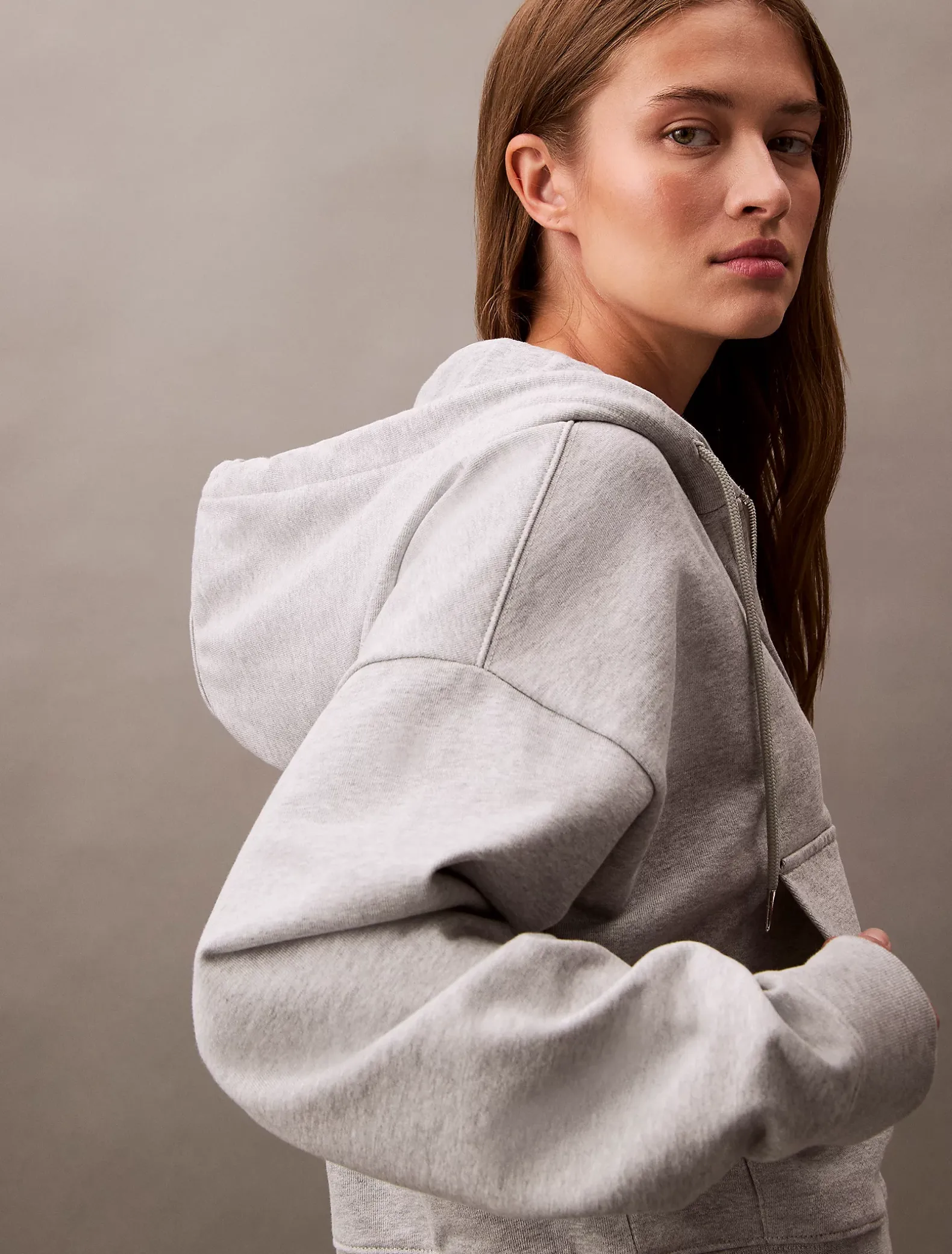 Relaxte hoodie met rits en monogram