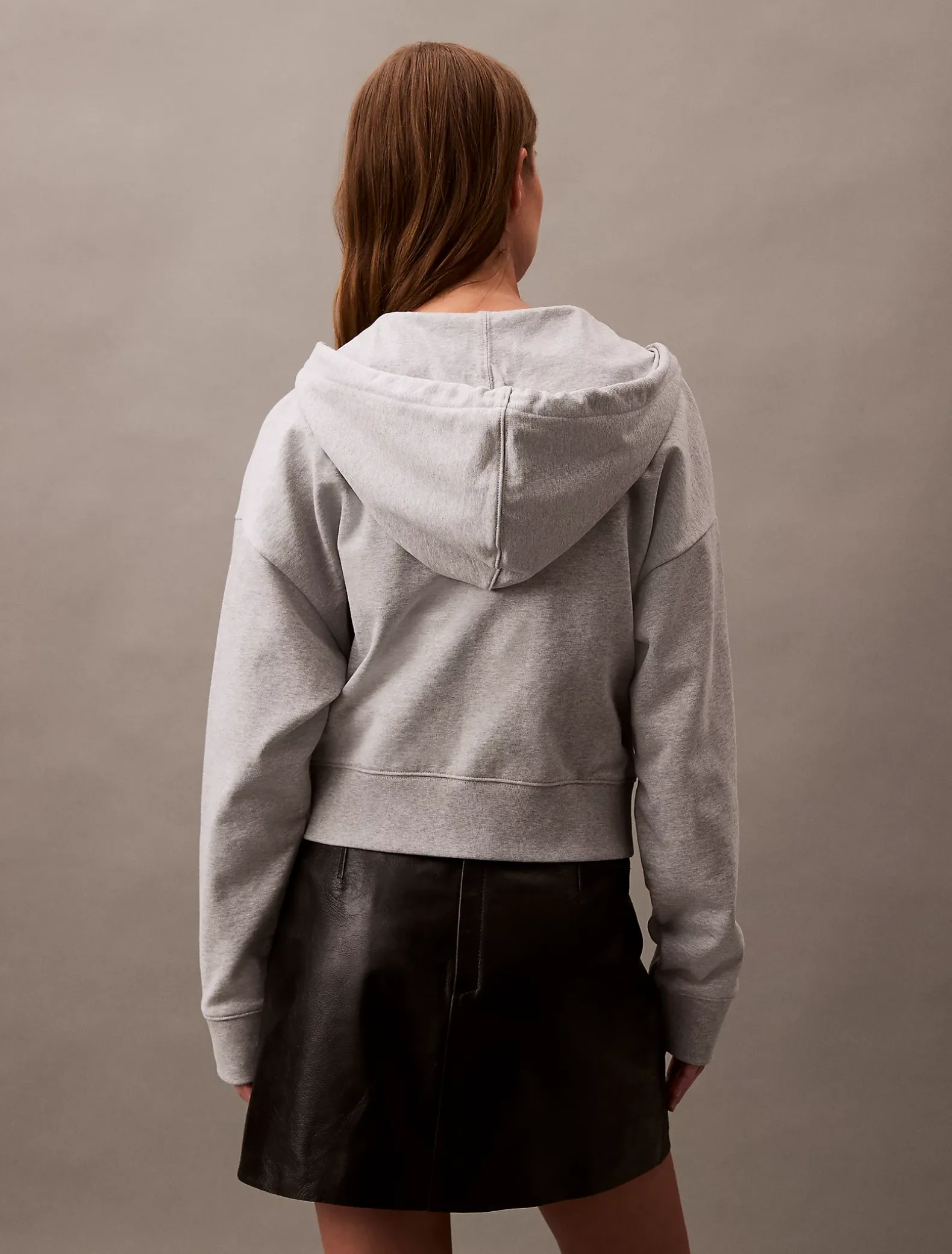 Relaxte hoodie met rits en monogram