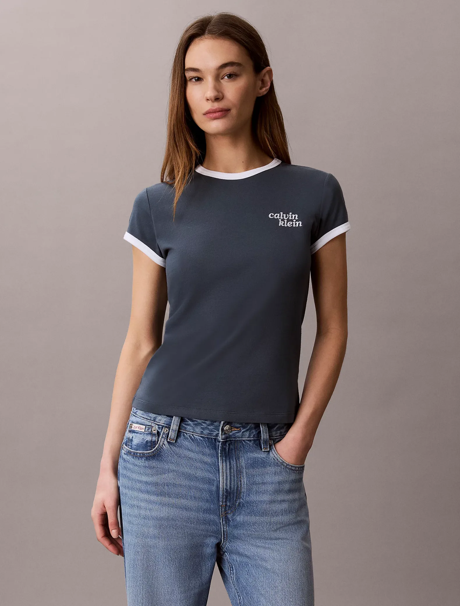 Ringer T-shirt met geborduurd logo