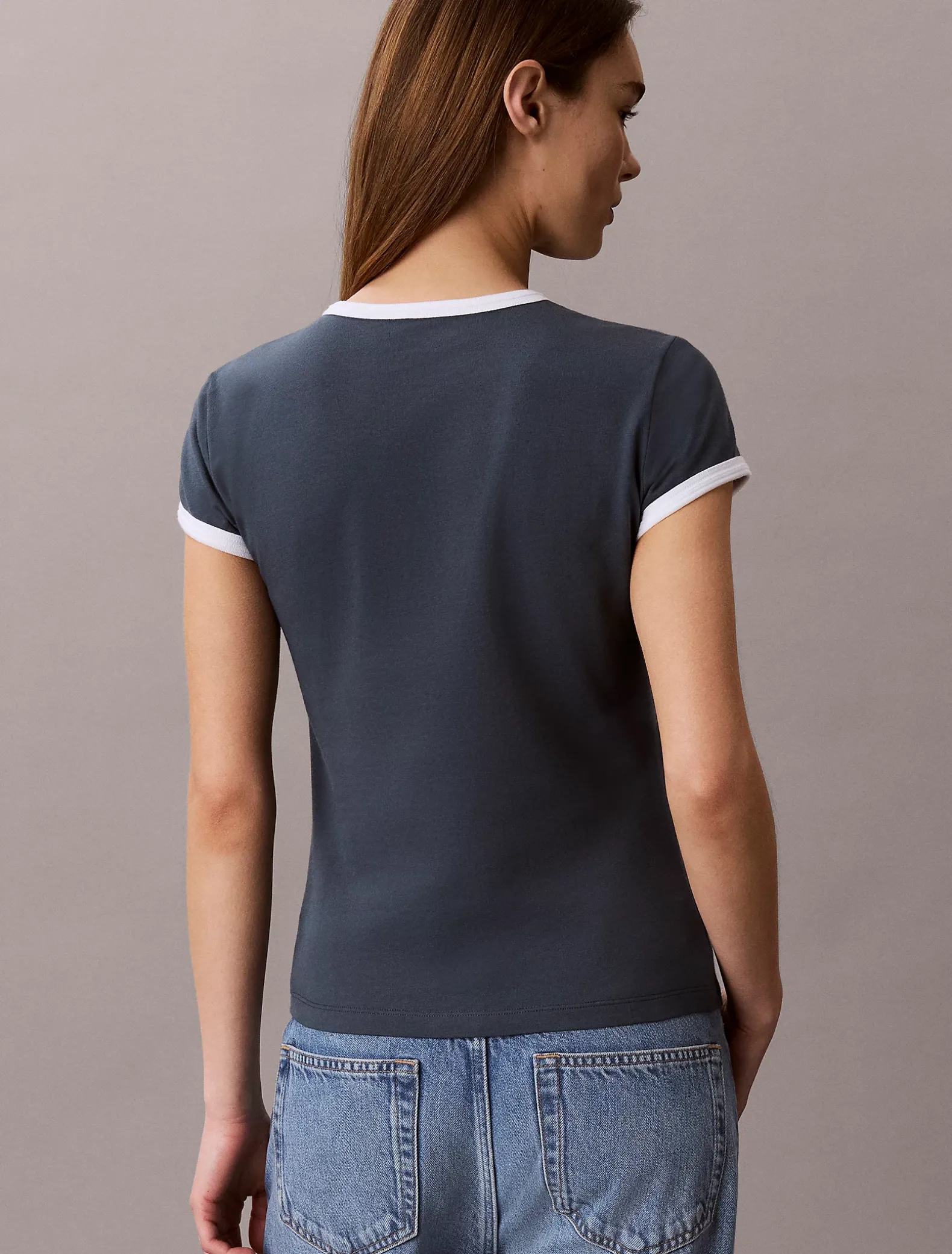 Ringer T-shirt met geborduurd logo