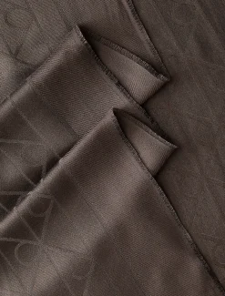 Satijnen sjaal met jacquard logo